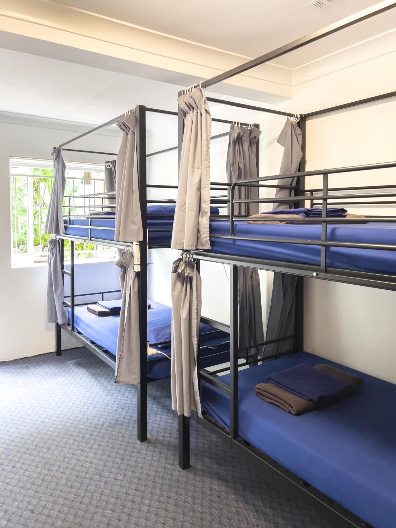 Somewhere To Stay Backpackers Брисбен Номер фото